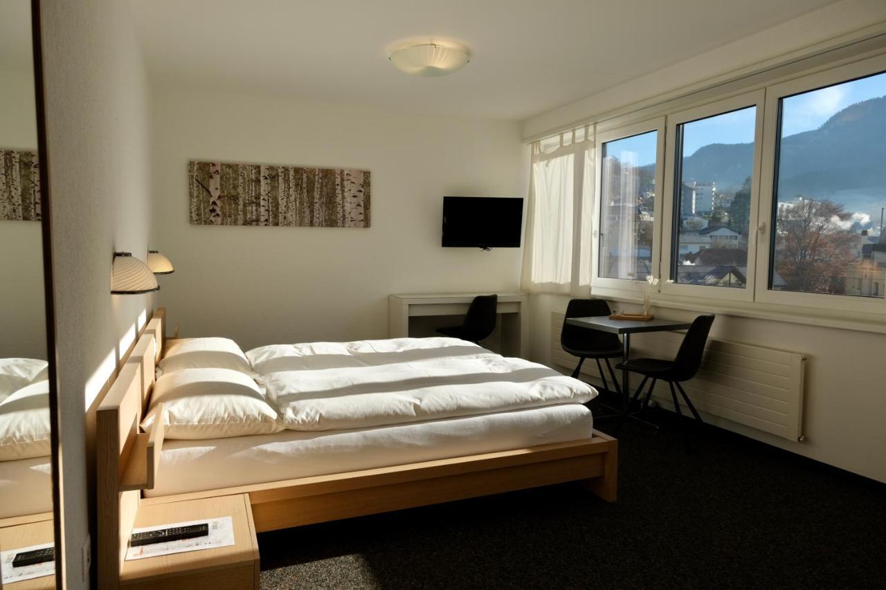 Hotel Oasis